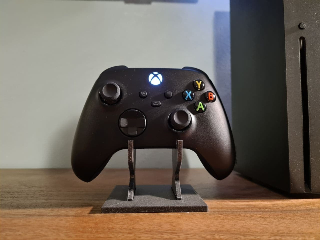 Xbox One Controller Stand